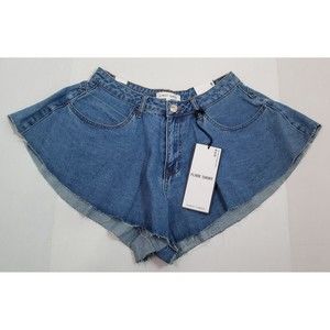Almost Famous Juniors Size 9 Denim Jean Flare Shorts Five Pocket Raw Hem New!